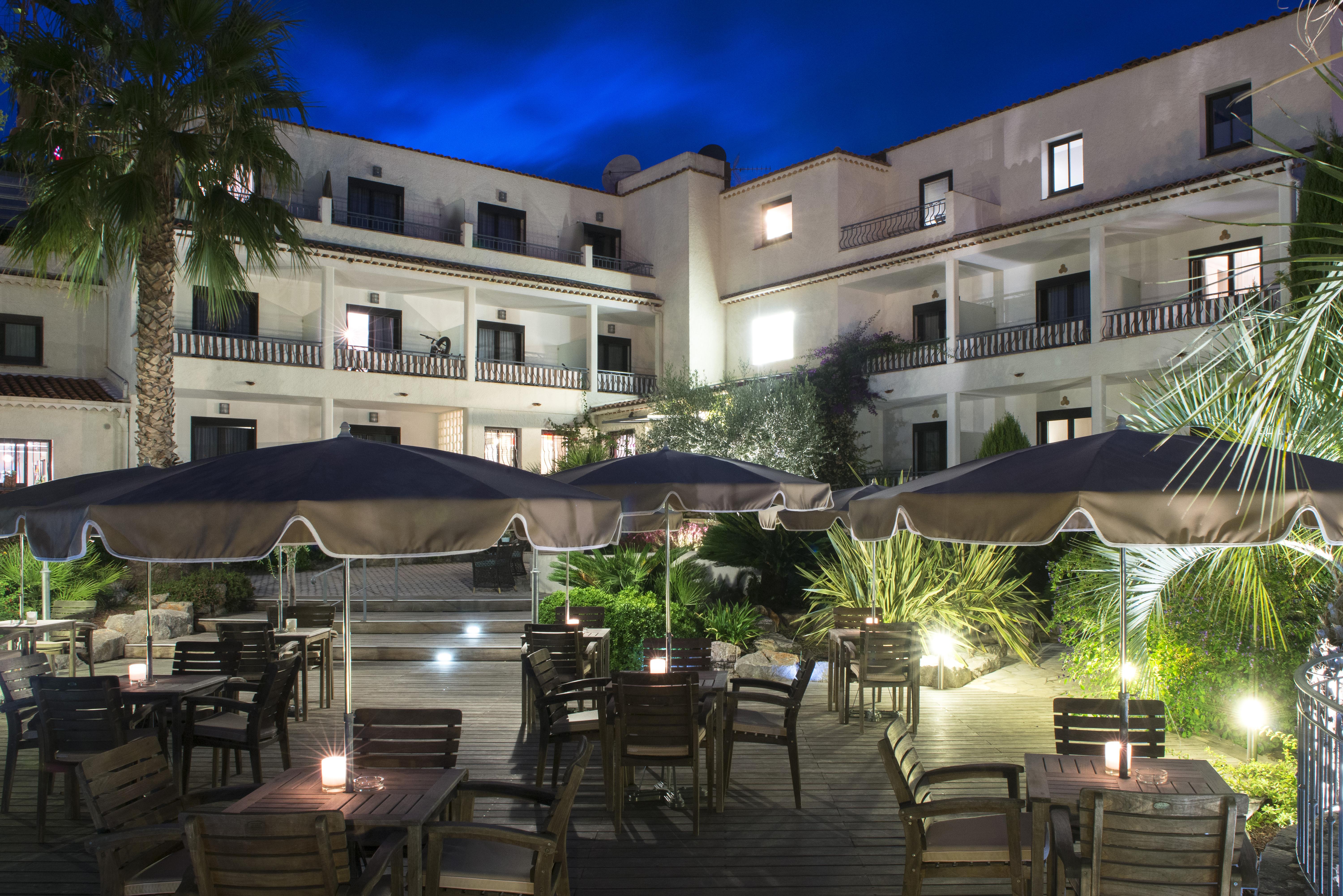 Van Der Valk Hotel Le Catalogne Saint Aygulf Bagian luar foto
