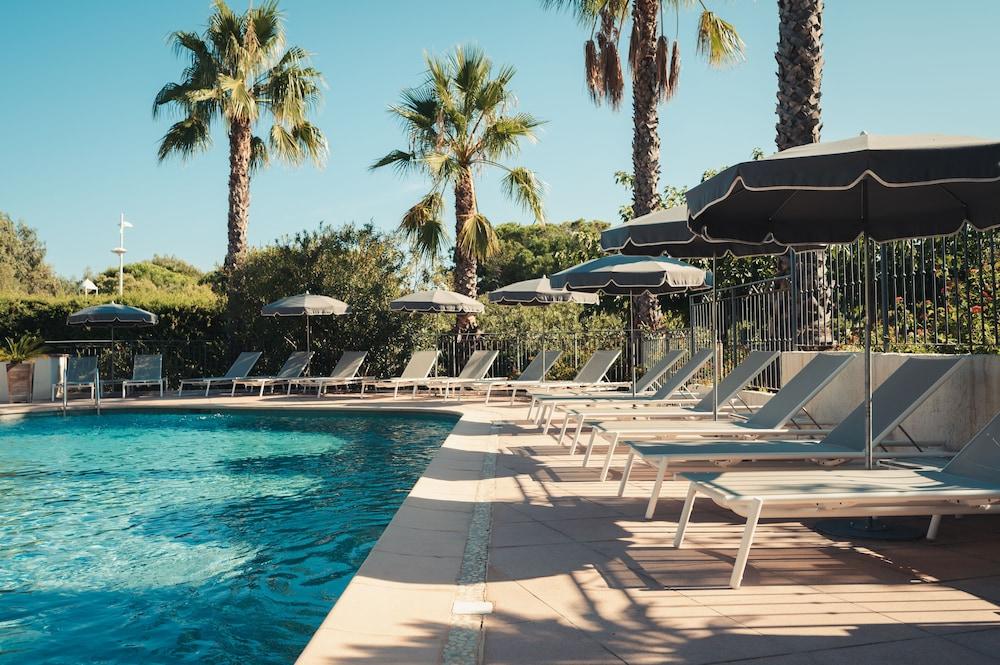 Van Der Valk Hotel Le Catalogne Saint Aygulf Bagian luar foto